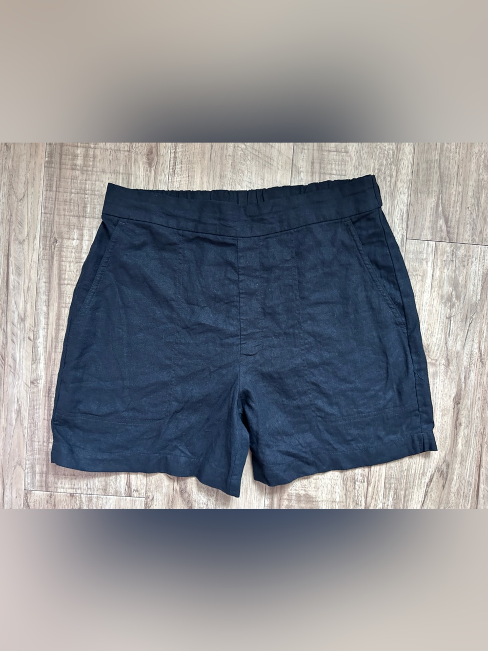 Linen blend Banana Republic Black Flat-Front pull on Shorts neutral basic